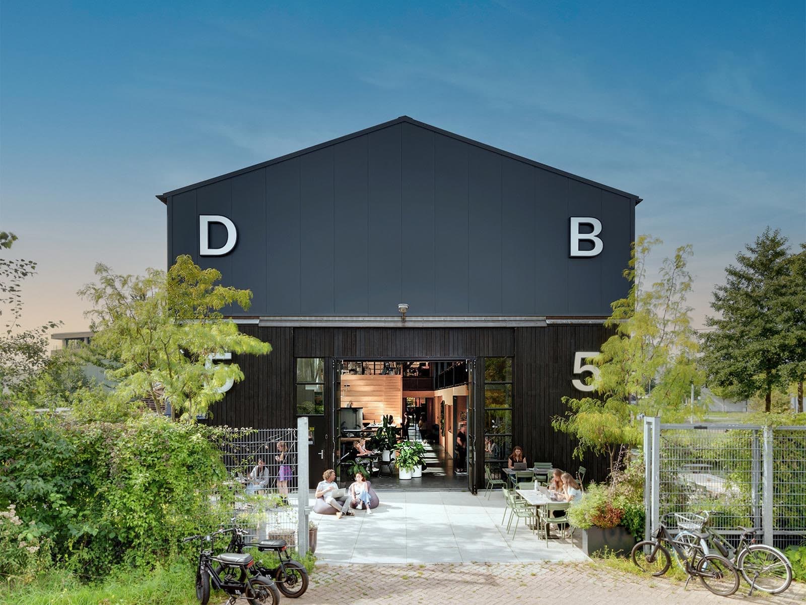 DB55 HUB